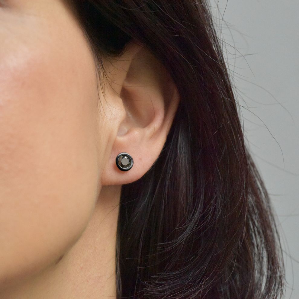 danielakomatovic-komatovic-earrings-black-cosmos-1731515605.jpg