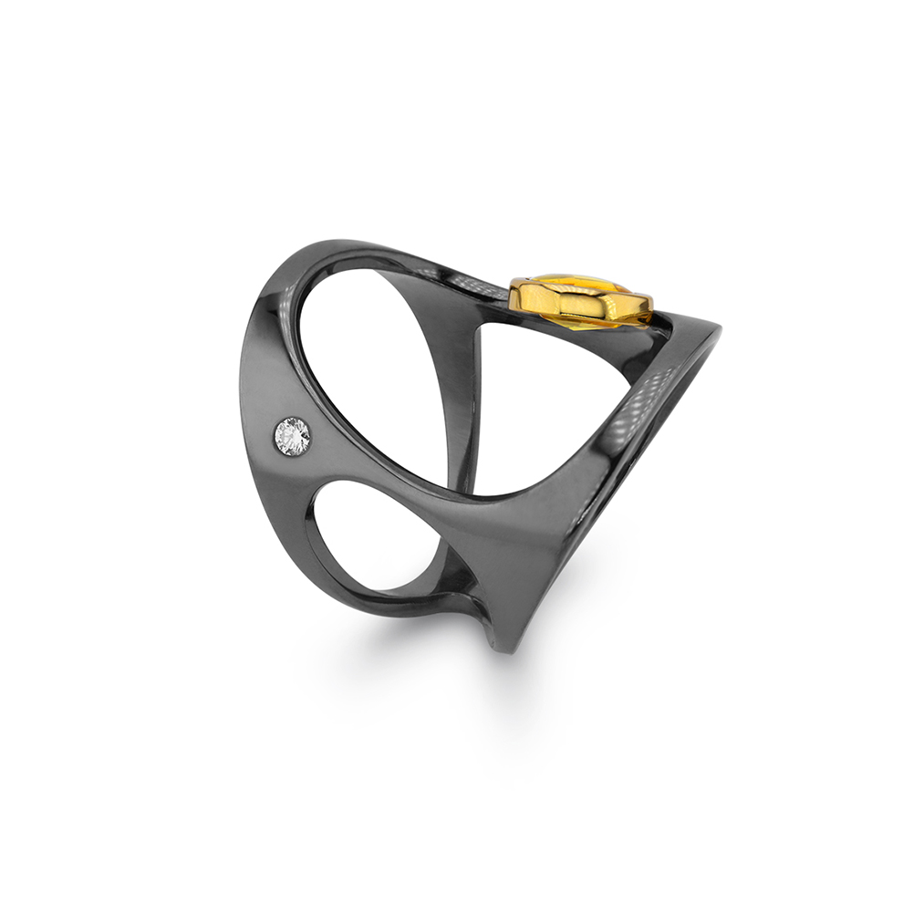 danielakomatovic-ring-sarah-black-gold-yellow-sapphire-2-990-1623969419.jpg
